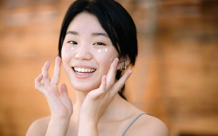  Theo một số nghiên cứu, loại lá này chứa nhiều hợp chất có hoạt tính sinh học cùng các khoáng chất và chất chống oxy hóa có lợi.