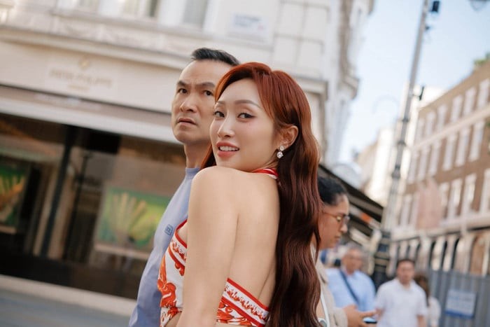 Bà xã giải thích lý do vì sao Chi Bảo thường xuất hiện với gương mặt lạnh lùng 