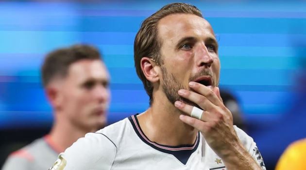 Kane lộ rõ sự thất vọng sau trận thua Argentina. Ảnh: Getty Images.