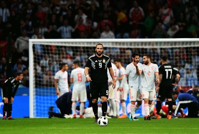 Argentina ít khi gặp Tây Ban Nha ở World Cup. Ảnh: Pro Shots.