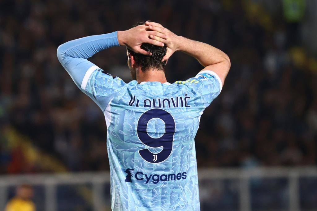 Vlahovic vẫn chưa có bến đỗ. Ảnh: Getty.