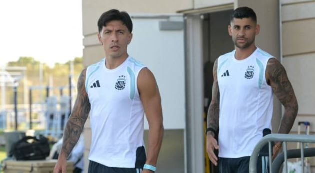 Martinez và Romero nổi bật trong màu áo Argentina. Ảnh: Getty Images.