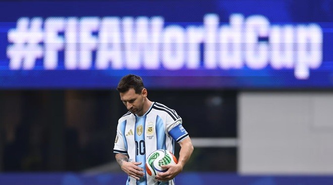 Việc Messi đá hỏng penalty có thể trở thành nguyên nhân gây ẩu đả chết người. Ảnh: Getty.