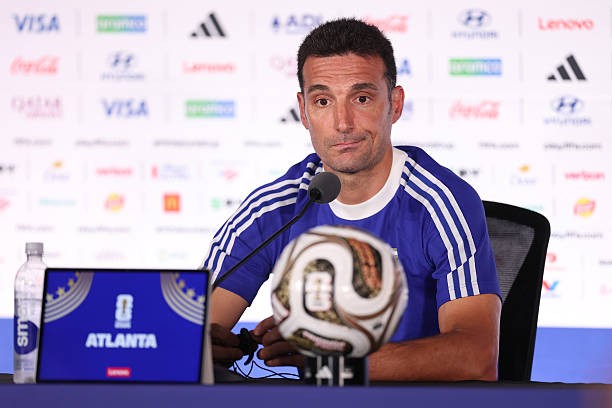 Scaloni đã nghiên cứu Tây Ban Nha ngay trước khi chạm trán Anh. Ảnh: Getty Images. 