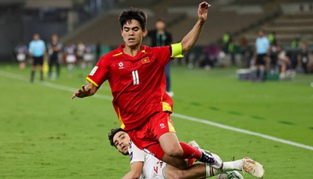 Khuất Văn Khang chia tay đội tuyển Việt Nam ngay trước thềm ASEAN Cup. (Ảnh: Getty Images)