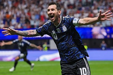 Messi cho thấy tài năng và sự am hiểu tường tận của anh về bóng đá. Ảnh: Getty Images.