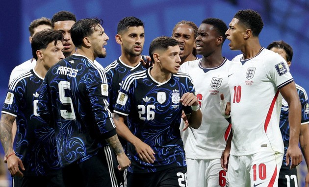 Argentina đã có màn ngược dòng khó tin trước tuyển Anh. Ảnh: Getty.
