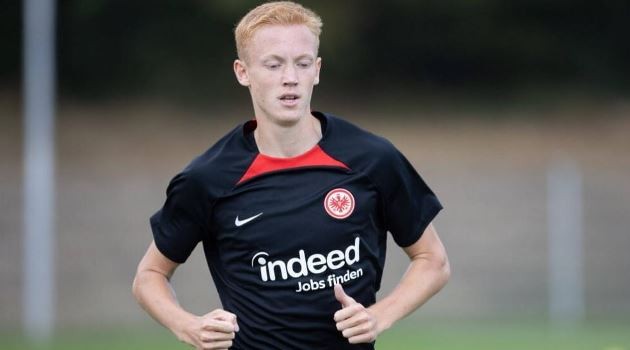 Hugo Larsson có giá 47 triệu bảng. Ảnh: Getty Images.