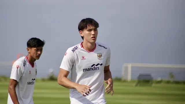 Mitchell Baker được triệu tập thay thế Mauro Ziljstra. Ảnh:  Bola.com.