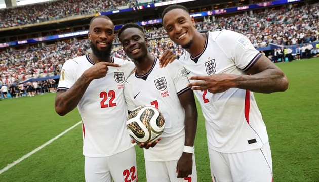 Bukayo Saka vừa tỏa sáng trước đội tuyển Pháp.