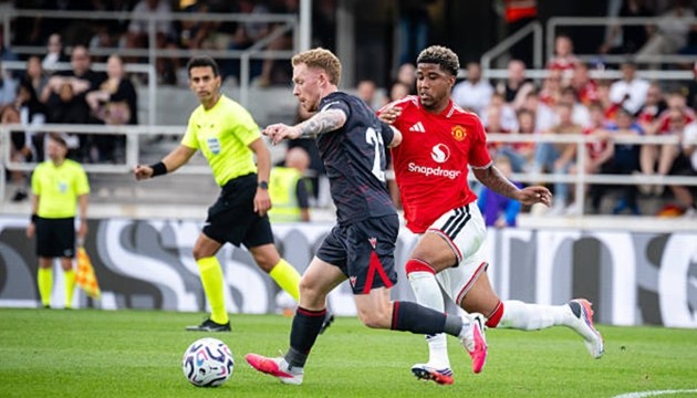Andrey Santos đã có trận ra mắt Man United suôn sẻ. (Ảnh: Getty Images)