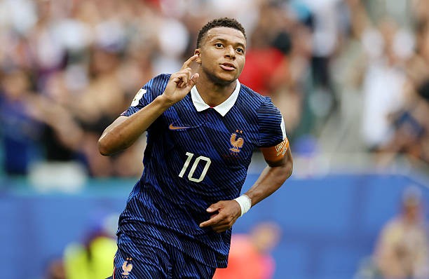 Nếu Mbappe không tỏa sáng, Pháp đã có thể chịu một thất bại nặng nề hơn nữa. Ảnh: Getty Images.