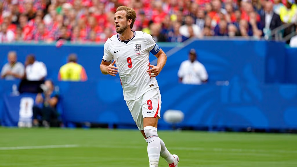 Harry Kane được cho chưa muốn trở lại Tottenham. Ảnh: Bayern Munich FC.