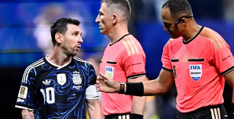Messi sẽ có cuộc chạm trán Tây Ban Nha vào 2 giờ rạng sáng ngày 20/7. Ảnh: Getty Images.