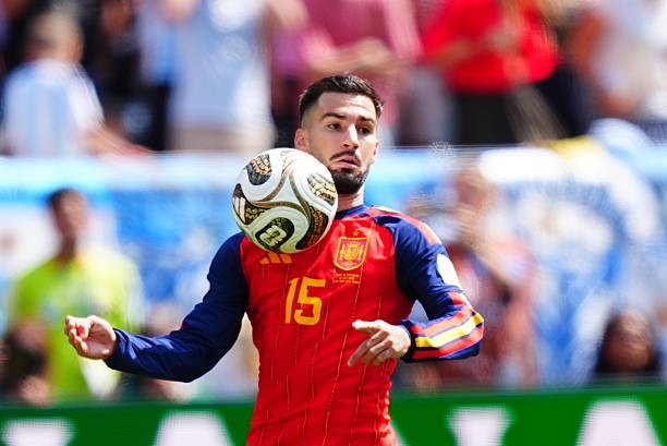 Alex Baena (6.5): Vị trí cánh trái dường như chưa giúp Baena phát huy hết khả năng. Dù phối hợp khá tốt với các đồng đội, anh lại không mang đến tốc độ và sự đột biến mà lối chơi của Tây Ban Nha yêu cầu. Ảnh: Getty Images.