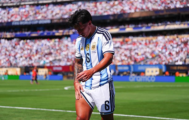 Lisandro Martinez dính chấn thương. Ảnh: Getty Images