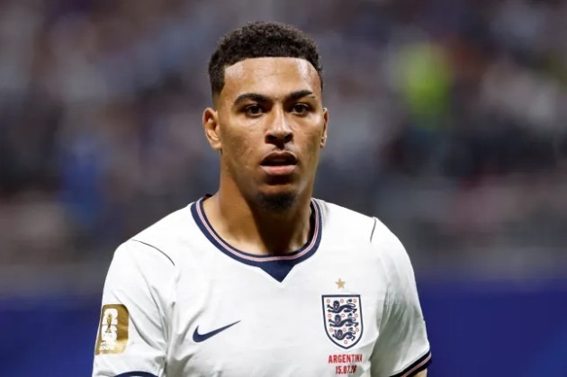 Chelsea gây bất ngờ khi nổ bom tấn Rogers. Ảnh: Getty.