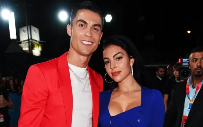 Ronaldo và người đẹp Georgina. Ảnh: Getty.