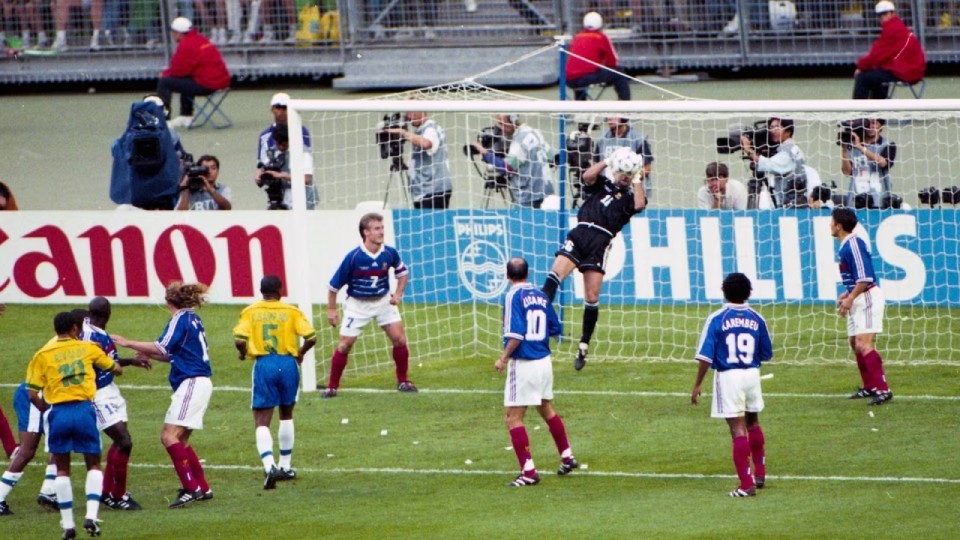 Ronaldo trở lại đội hình chỉ ít phút trước trận. Ảnh: Getty Images.