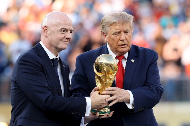 Donald Trump và Gianni Infantino có mối quan hệ thân thiết. Ảnh: Getty.