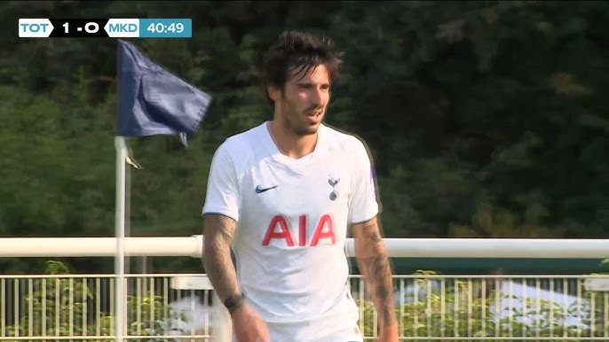 Tonali ra mắt tròn vai trong màu áo Tottenham. Ảnh chụp màn hình CLB.