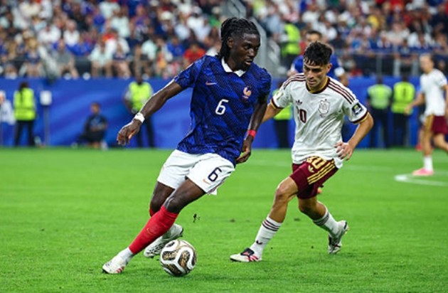 Manu Kone là phương án toàn diện hơn Declan Rice? (Ảnh: Getty Images)