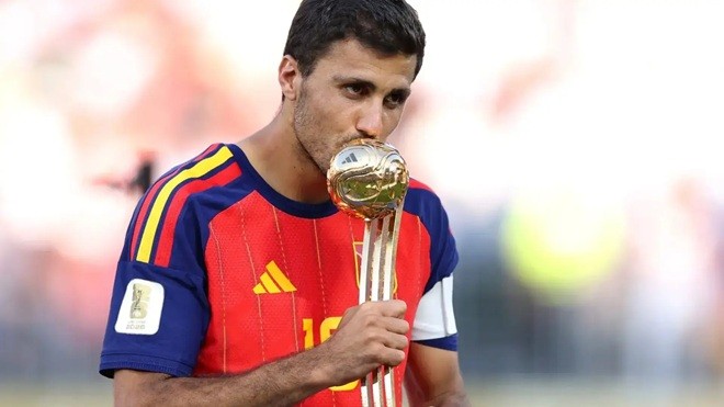  Rodri được cho muốn khoác áo Real Madrid. Ảnh: Getty.