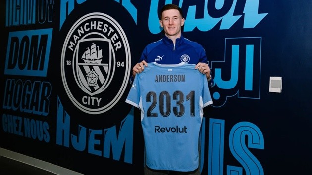 Anderson ra mắt Man City. (Ảnh: Trang chủ Man City)