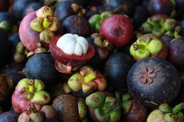 Dễ làm bẩn nội thất và thiết bị

