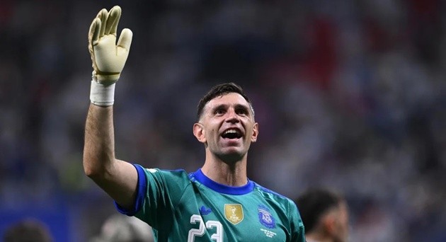 Juventus bị Villa từ chối ở vụ Emiliano Martinez. (Ảnh: TUTTOmercatoWEB.com)