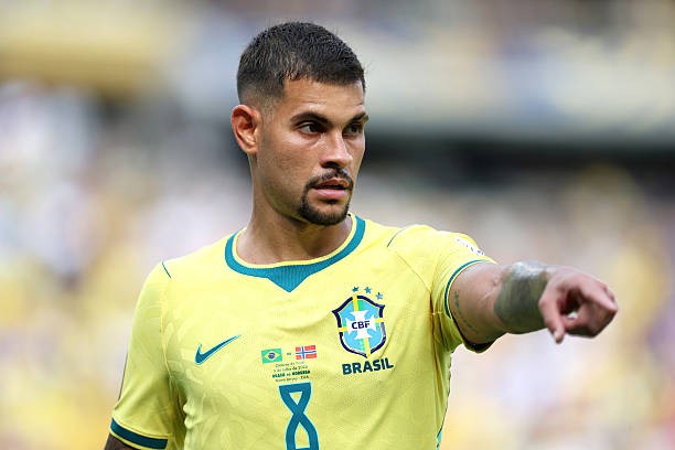 Chelsea được cho là không hứng thú với Bruno Guimaraes. Ảnh