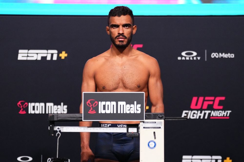 UFC Fight Night: Bonfim vs Brown Weigh-in