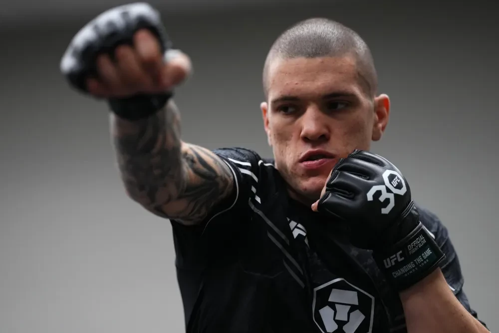 Wellington Turman thi đấu tại UFC