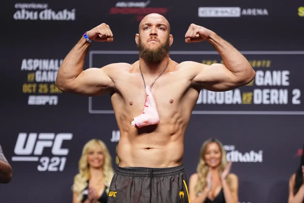 Valter Walker tại sự kiện UFC 321