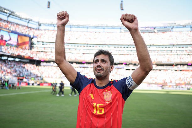 PSG tranh Rodri với Real Madrid. Ảnh: Getty Images