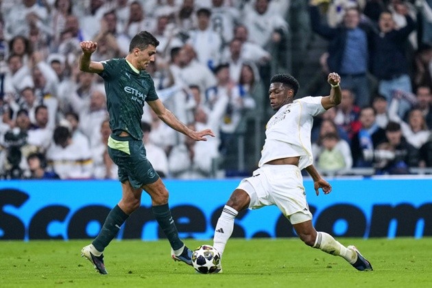 Rodri được đánh giá toàn diện hơn Tchouameni trong việc gánh vác tuyến giữa Real. Ảnh: Imago