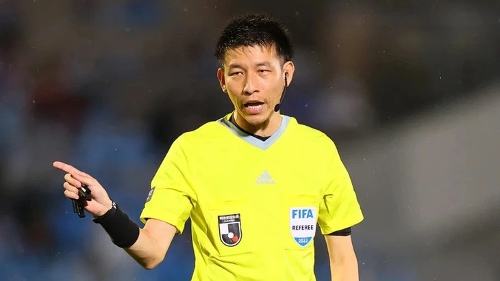 Trọng tài Hiroki Kasahara bắt chính trận Việt Nam và Singapore. Ảnh: AFLO SPORT.