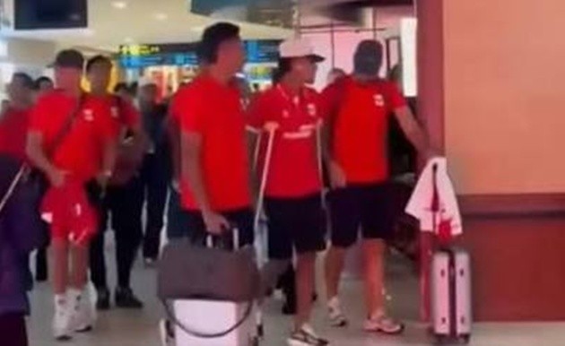 Ferdinan bị đau trước trận Campuchia. (Ảnh: Instagram)