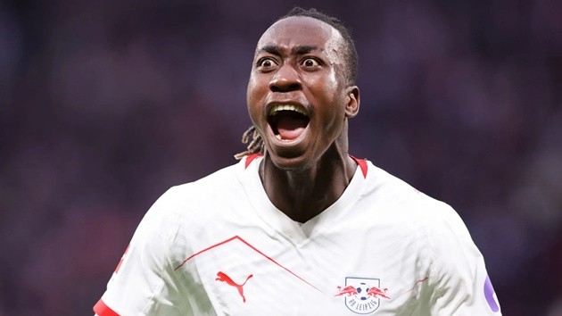 PSG tức giận vì bị Real nẫng tay trên vụ Diomande. (Ảnh: Goal)