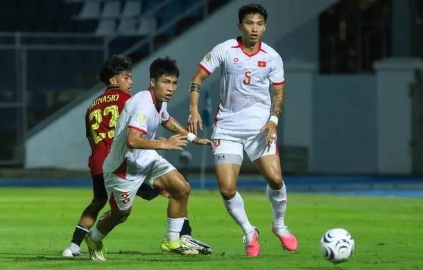 Tuyển Việt Nam vẫn 