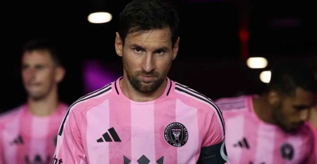 Lionel Messi thoát án phạt khi MLS đổi luật. Ảnh: Getty.