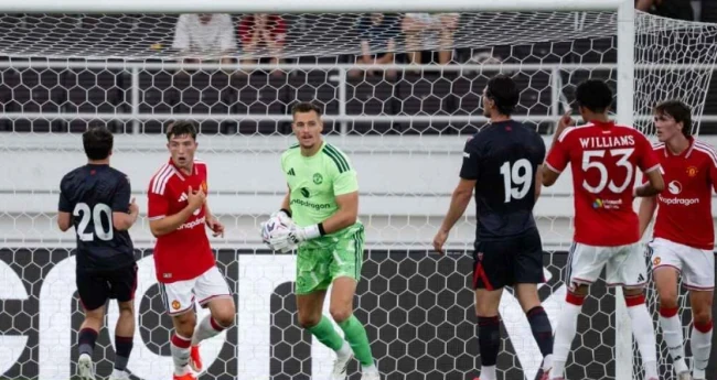 Thủ thành Radek Vitek có khả năng cao rời MU. Ảnh: Getty.