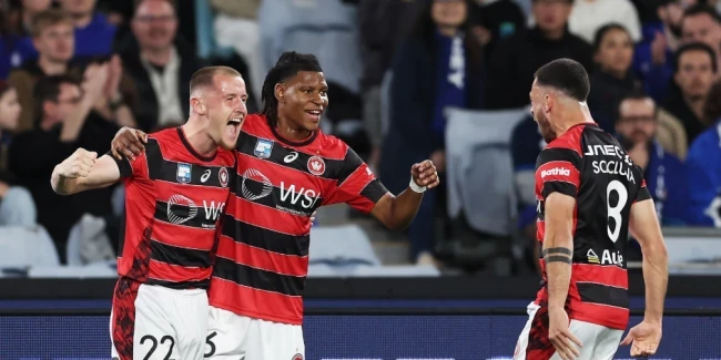 Western Sydney có bàn gỡ hòa 1-1. Ảnh: Getty.