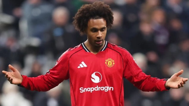 Rực sáng trong trận thắng Rosenborg 5-0, tương lai của Zirkzee tại Old Trafford vẫn mờ mịt. Ảnh: Getty.