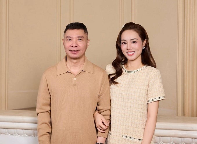 Vợ kém 15 tuổi lên tiếng tin NS Công Lý đập đồ đạc, vũ phu
