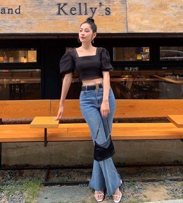 Croptop là món đồ được Chi Pu diện khá thường xuyên bởi khả năng tôn vòng eo và tạo hiệu ứng kéo dài đôi chân.