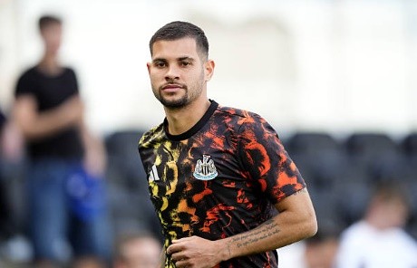 Newcastle vẫn xem Bruno Guimaraes là nhân tố quan trọng. Ảnh: Getty Images.
