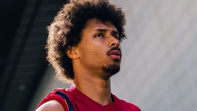 Adeyemi tự tin cạnh tranh vị trí ở Barca. Ảnh: FC Barcelona