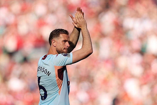 Henderson trên đường đến Stamford Bridge. Ảnh: Getty Images. 