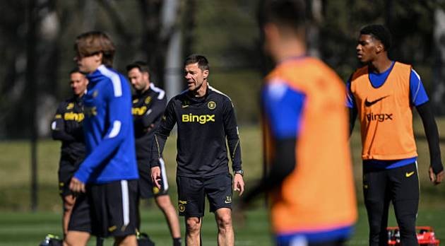 Xabi Alonso đang có khởi đầu mới tại Chelsea. Ảnh: Getty Images.